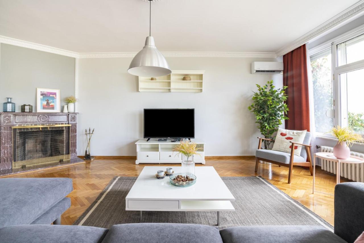 Ferienwohnung Spacious Flat Near Caddebostan Coast Istanbul Exterior foto