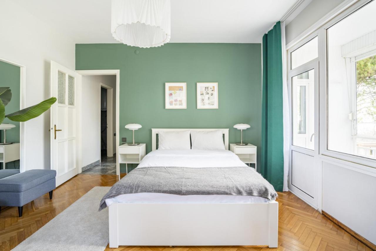Ferienwohnung Spacious Flat Near Caddebostan Coast Istanbul Exterior foto