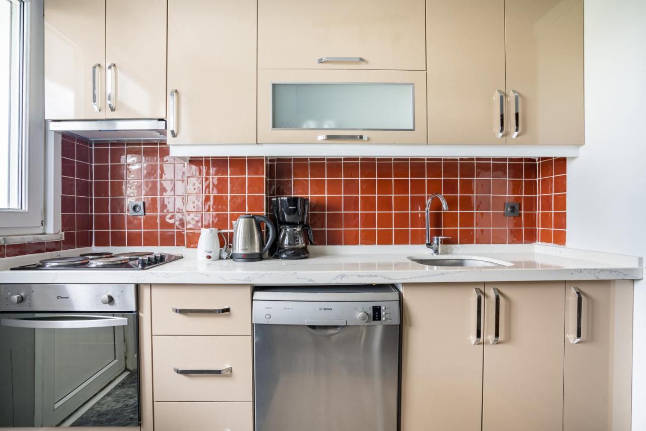 Ferienwohnung Spacious Flat Near Caddebostan Coast Istanbul Exterior foto